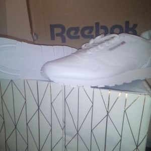 New Reebok classic men's white size 14